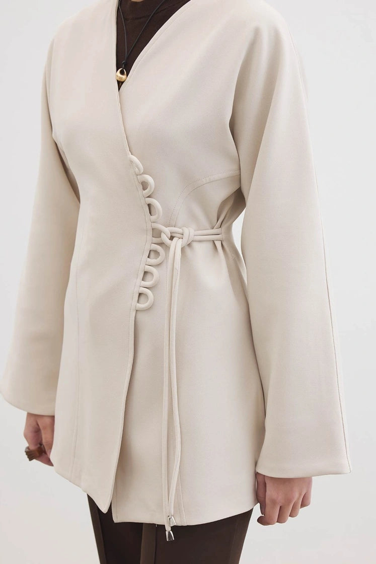 Peri Longblazer mit Bindedetail beige