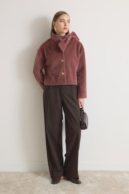 Noelia boxy Faux Fur Jacke mit Schleifendetail